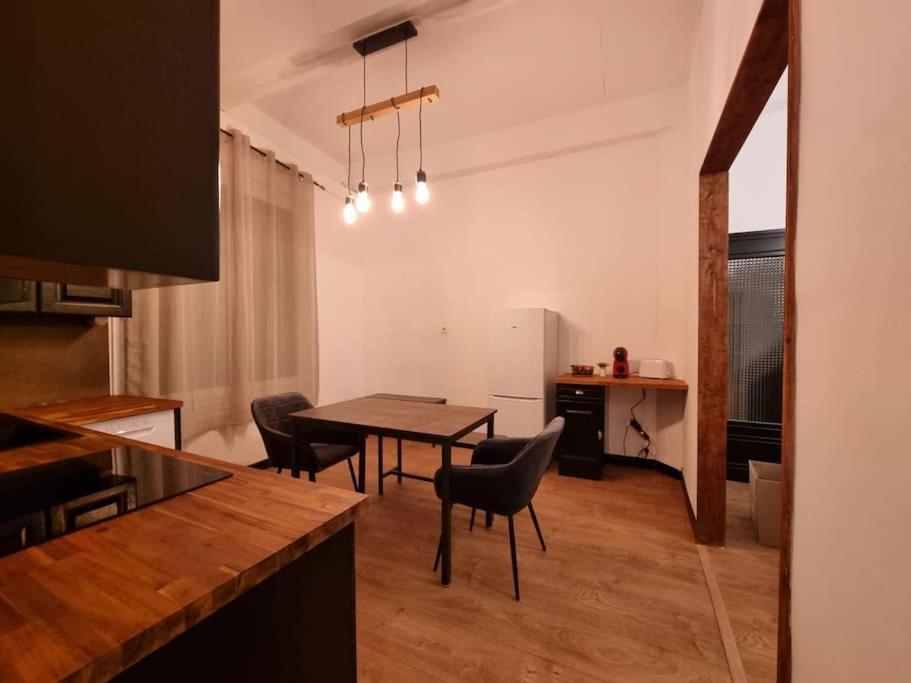 Chez Sam Apartment Сан-Лорон-дьо-ла-Салонк Екстериор снимка