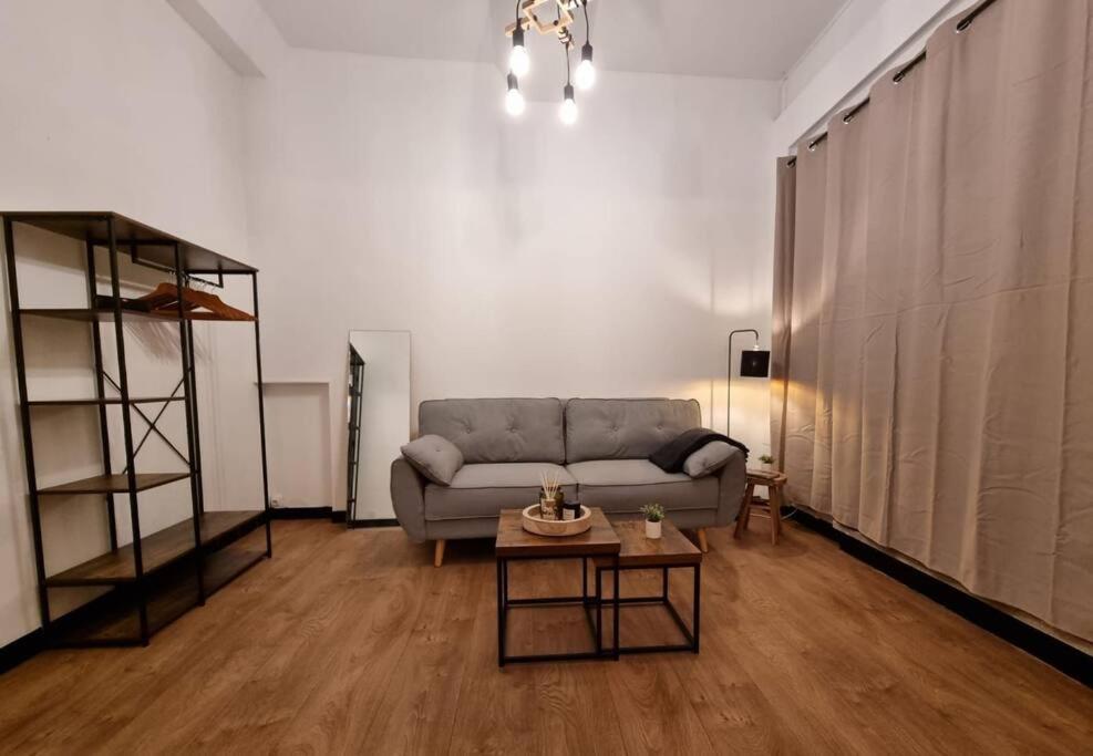 Chez Sam Apartment Сан-Лорон-дьо-ла-Салонк Екстериор снимка